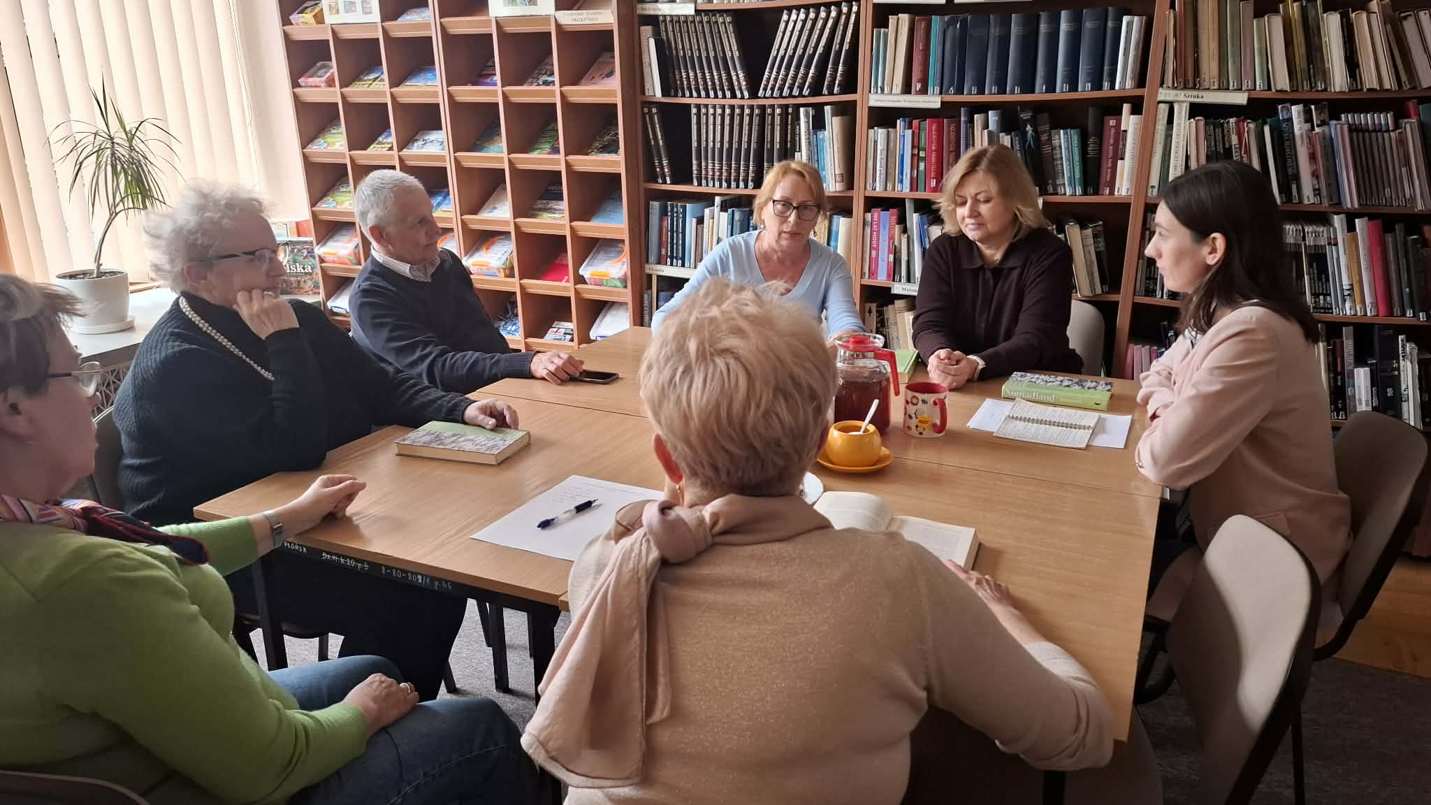 "Nomadland" - spotkanie Dyskusyjnego Klubu Książki